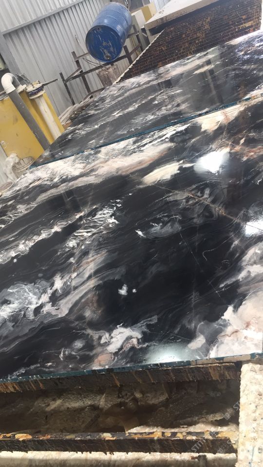 大理石 蜜蜂石业 幻影黑商圈分类:大理石 发布信息:幻影黑 矿山直销
