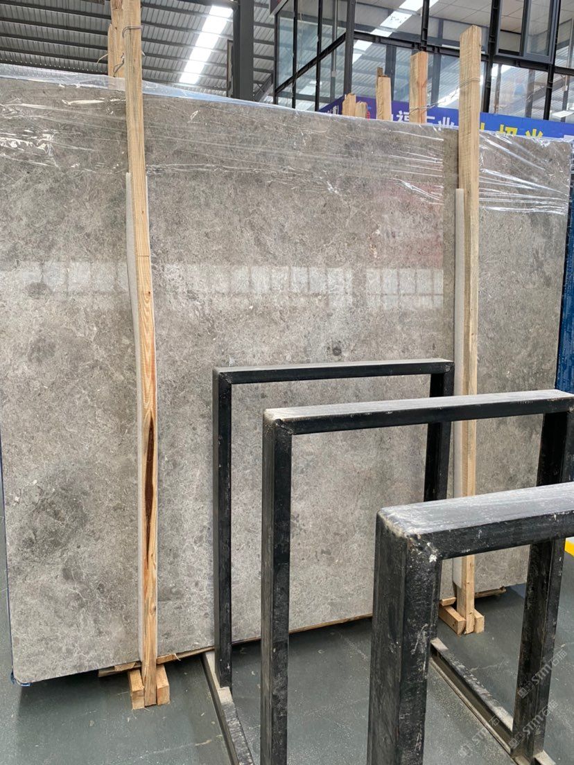 东洲:极品云朵拉灰