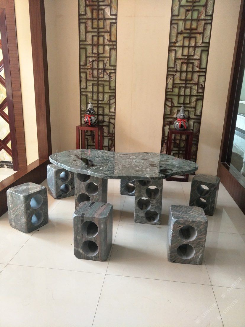 和发玉石九龙壁独家新品掏空九龙壁石桌板凳,欢迎咨询